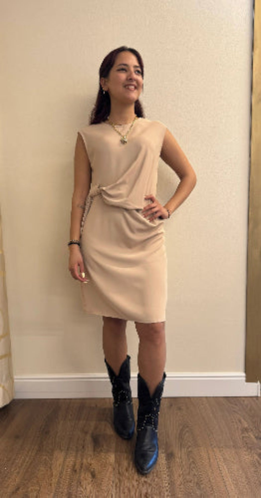 Abito Flavia Draped Beige Women's Dress – Elegant Sleeveless Casual Chic Style